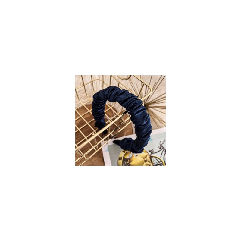 Diadema satin scrunchie azul marino cerrada